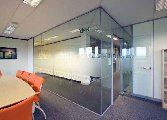 glass partition for office